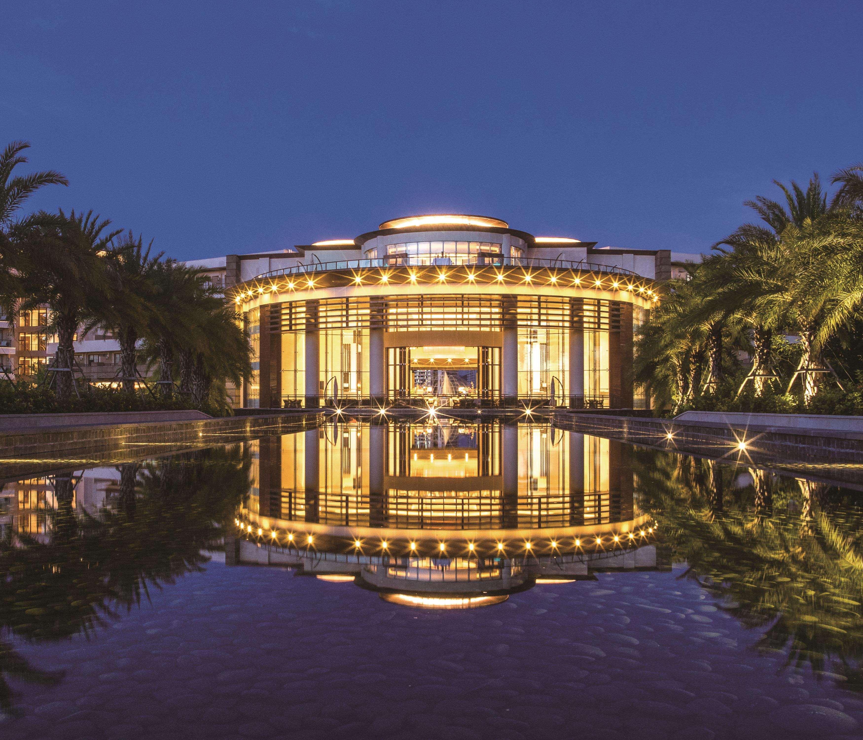 Thousand Cranes Sanya Yazhou Bay Int'L Exchange Centre,Curio By Hilton מראה חיצוני תמונה
