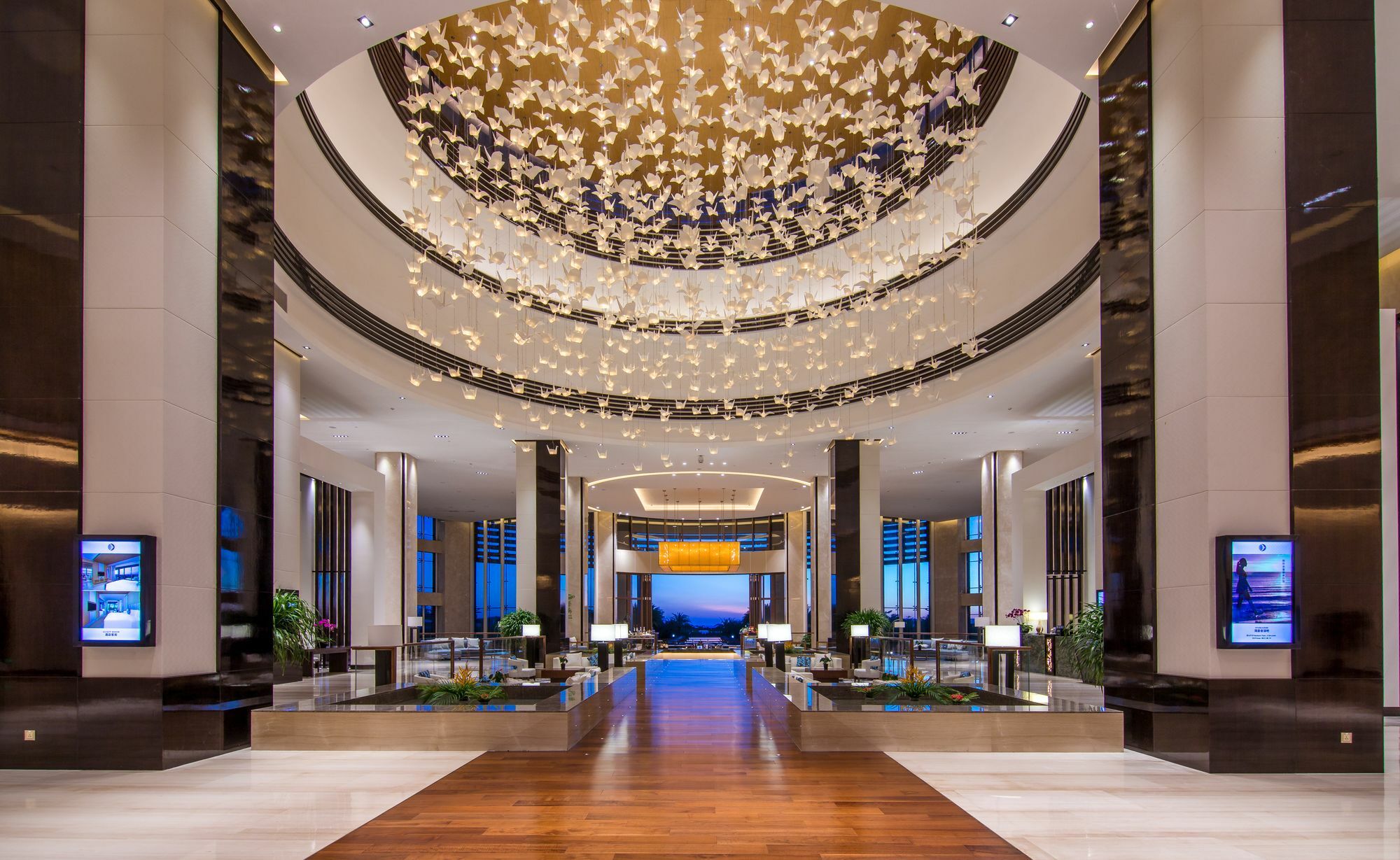 Thousand Cranes Sanya Yazhou Bay Int'L Exchange Centre,Curio By Hilton מראה חיצוני תמונה